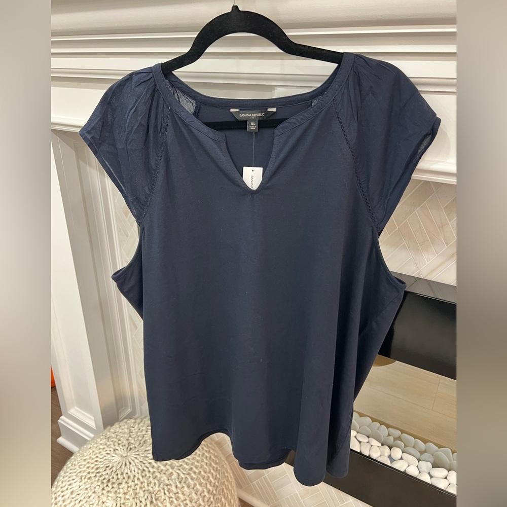 Banana Republic Dark Blue Navy Cap Sleeve V-Neck Blouse Shoulder Detail XL NWT